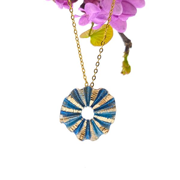 Χειροποίητο κολιέ κύκλος από ορείχαλκο με μπλε σμάλτο