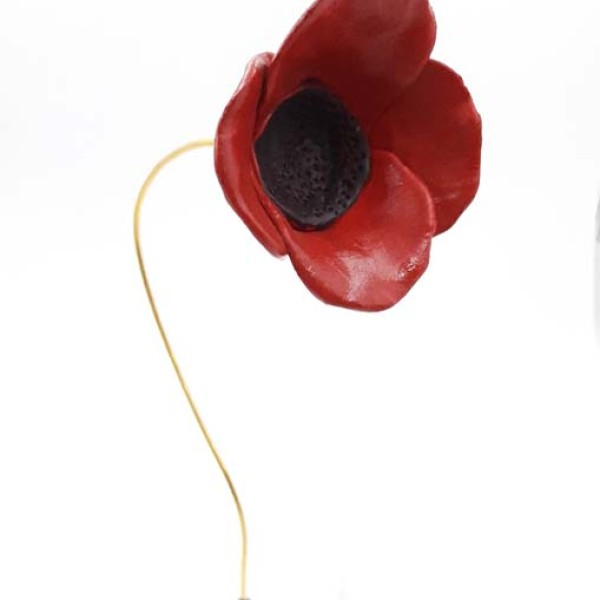  Παπαρούνα από κεραμικό και ορείχαλκο πάνω σε βότσαλο