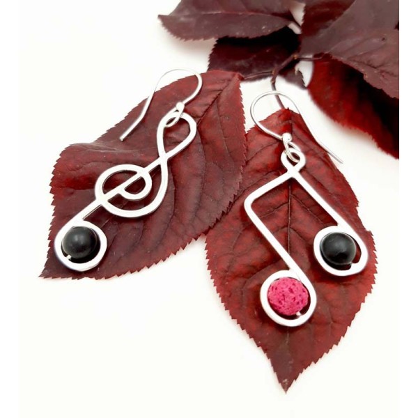 Χειροποίητα ασημένια κρεμαστά σκουλαρίκια με νότες από ασήμι 925 