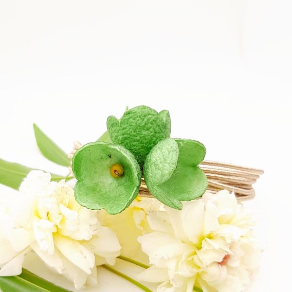 Χειροποίητο βραχιόλι με φυσικό κουκούλι σε πράσινό χρώμα