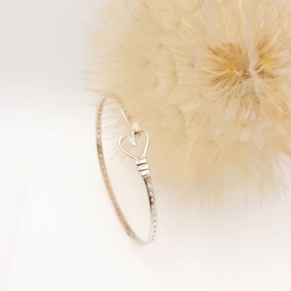 Χειροποίητο σφυρήλατο βραχιόλι με ''καρδιά'' από μασίφ ασήμι 925