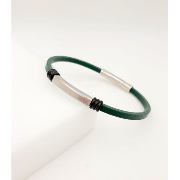 Men's bracelet made of steel and green leather