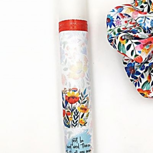 Πασχαλινή λαμπάδα με μήνυμα που είναι scrunchie